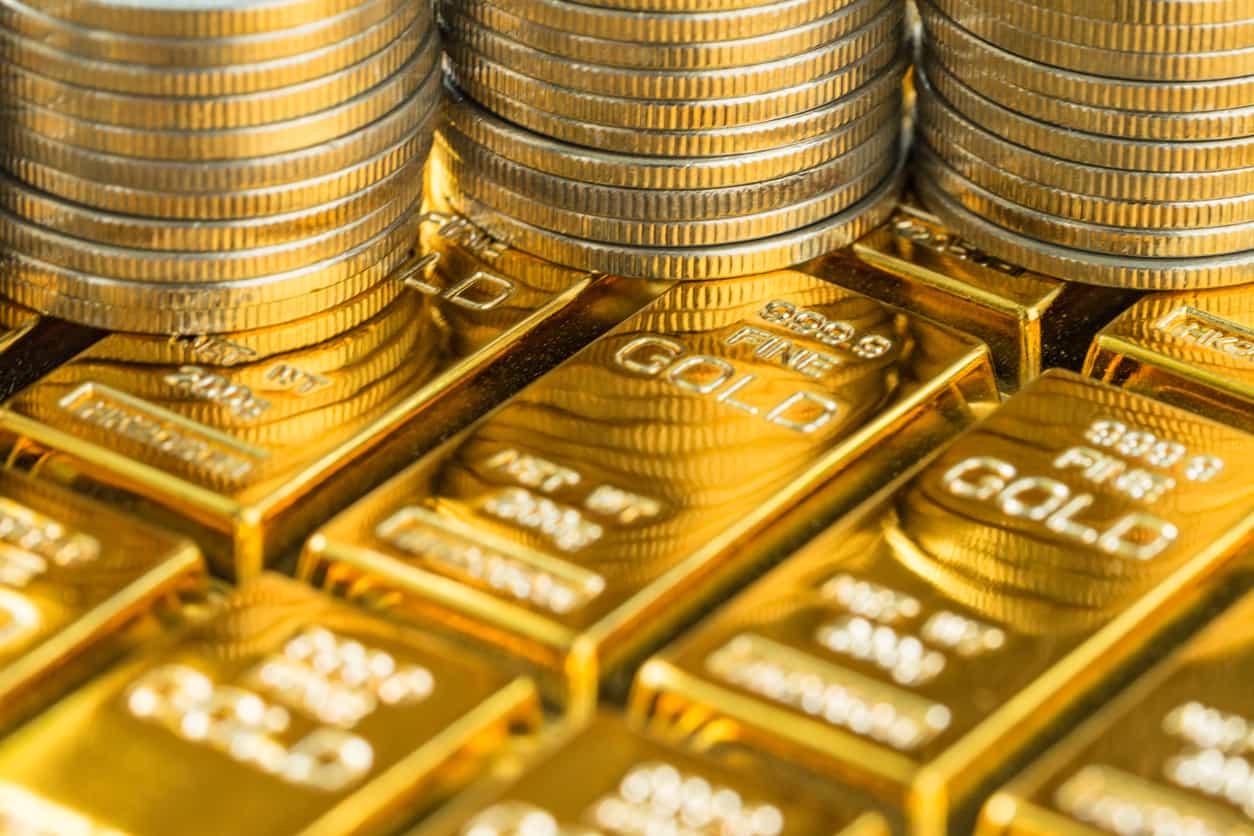 Theme of the Day: Central banks plan to boost gold reserves and trim USD holdings